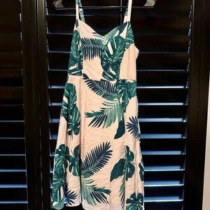 Old Navy Green Leaf Print Midi Dress